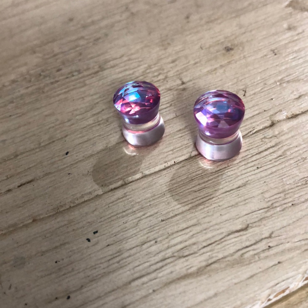 Shiny gauges body jewelry